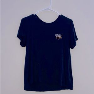 ✨navy blue hollister tee-shirt✨